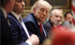 Ông Donald Trump đã gửi cho Iran bản yêu sách của Mỹ về thoả thuận chấm dứt xung đột