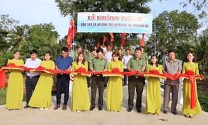 Nghĩa tình sâu nặng của Báo Công an TPHCM với quê hương Đồng Khởi