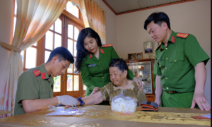 Công an Lâm Đồng đẩy nhanh lấy mẫu ADN thân nhân để xác định danh tính liệt sĩ