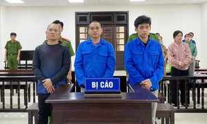 Mua bán “cỏ Mỹ”, 3 thanh niên lãnh 27 năm tù