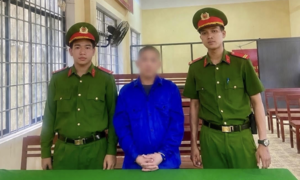 Bản án nghiêm khắc cho đối tượng mới ra tù nhưng... không chịu hoàn lương