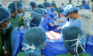 Bé gái 13 tuổi “hồi sinh” nhờ quả tim hiến tặng của một người đàn ông chết não