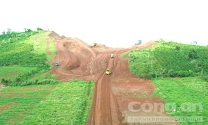 Bám công trường trong mùa mưa, giữ tiến độ cao tốc Quy Nhơn – Pleiku