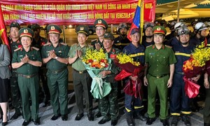 Đoàn cứu hộ Việt Nam về nước an toàn sau khi giúp Venezuela khắc phục hậu quả động đất