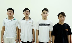 Bắt giam 4 đối tượng đánh “hội đồng” nam thanh niên tại quán nhậu