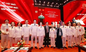 Đoàn đại biểu Công an TPHCM tham dự Lễ kỷ niệm 80 năm Ngày truyền thống lực lượng An ninh nhân dân