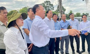 Bài 3: Cần phương án khai thác "đất vàng" bị bỏ hoang