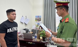 Khởi tố 2 đối tượng về hành vi cưỡng đoạt tài sản khi tham gia đòi lại tiền cọc mua đất