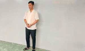 Khởi tố đối tượng gây thương tích cho nhân viên phục vụ tại quán karaoke