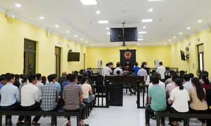 Nhóm cựu cán bộ nhận hối lộ hàng tỷ đồng của chủ tàu cá lãnh án