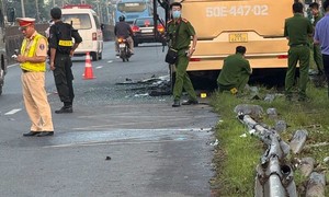 Vụ cháy xe khách khiến 7 người tử vong ở Đồng Nai: Xe va chạm với hộ lan