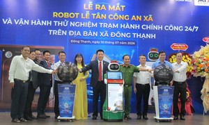 TPHCM: Đưa Robot vào phục vụ công tác tiếp dân