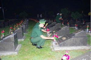 Hải đội Biên phòng 1 tổ chức hoạt động tri ân nhân kỷ niệm 79 năm Ngày Thương binh - Liệt sĩ