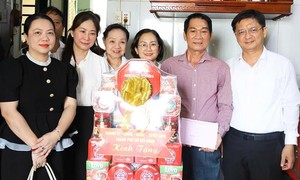 Lãnh đạo TP.Hồ Chí Minh thăm, tặng quà thương binh tiêu biểu trên địa bàn Thành phố