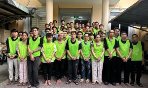 Từ một điểm nghi vấn, Công an phường tại TPHCM phá đường dây ma tuý, bắt ca sĩ Tăng Nhật Tuệ và 47 đối tượng