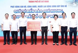 TPHCM: Các cơ quan, đơn vị ủng hộ Quỹ “Vì biển đảo quê hương – Vì tuyến đầu Tổ quốc”