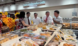 Co.opmart miền Trung đồng loạt “khoác áo mới”, nâng tầm trải nghiệm mua sắm