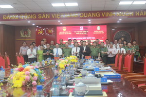 Hơn 200 đại biểu dự Hội thảo chủ để Sáp nhập đơn vị hành chính với phát triển bền vững vùng và liên kết vùng