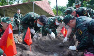TPHCM: Số lượng hài cốt liệt sỹ được tìm thấy tại Công viên Lê Thị Riêng đã vượt 400 bộ