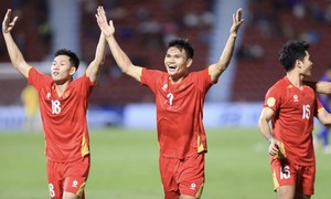 Việt Nam thắng thuyết phục Thái Lan 2-0, tạo lợi thế lớn trước trận chung kết lượt về trên sân nhà