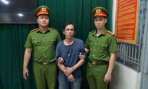 Công an TPHCM bắt ‘nóng’ đối tượng cướp tiệm vàng chỉ sau hơn 1 giờ gây án