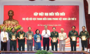 Cựu Thanh niên xung phong tiếp tục là lực lượng gương mẫu, cầu nối quý báu giữa các thế hệ
