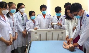TPHCM thông qua chính sách hỗ trợ 100% học phí đào tạo bác sỹ nội trú