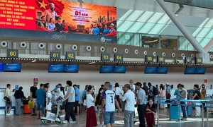 Sân bay Tân Sơn Nhất dự kiến đón 135.000 lượt khách/ngày cao điểm dịp 2-9