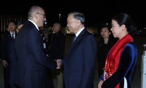 Tổng Bí thư, Chủ tịch nước Tô Lâm đến thủ đô Paris, bắt đầu thăm chính thức Cộng hòa Pháp