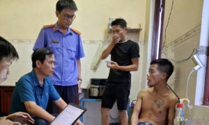 Tạm giữ hình sự 2 đối tượng sử dụng nhà bếp để giấu ma túy