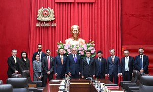 Bộ trưởng Lương Tam Quang tiếp và làm việc với Phó Chủ tịch Tập đoàn Mastercard
