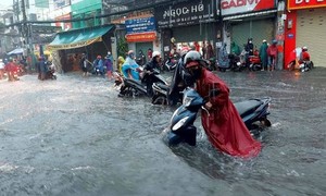 TPHCM và các tỉnh, thành phía Nam bước vào đợt mưa lớn trên diện rộng, nguy cơ ngập úng nơi trũng thấp