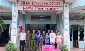 Công an phường Thuận An: Lan tỏa yêu thương, chung tay chăm lo trẻ em có hoàn cảnh khó khăn