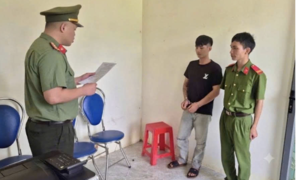 Bắt giam đối tượng tàng trữ trái phép vũ khí quân dụng