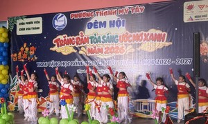 Phường Thạnh Mỹ Tây trao 168 suất học bổng trị hơn 400 triệu đồng và 660 suất quà trong đêm Trung thu