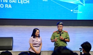 Trang bị 'phòng tuyến số' cho giới trẻ TPHCM trước bẫy tin giả thời AI