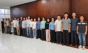 Hàng trăm công ty "ma" vận hành "chợ đen" hóa đơn