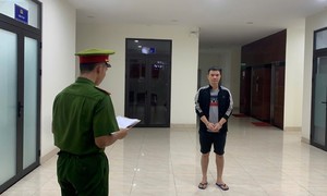 Truy xét ‘nóng’ đối tượng lợi dụng việc đổi tiền rồi chiếm đoạt 30.000 USD của người nước ngoài