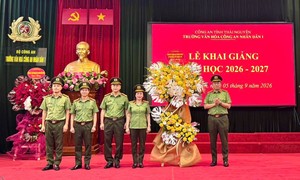 Tưng bừng khai giảng năm học mới tại Trường Văn hoá Công an nhân dân 1
