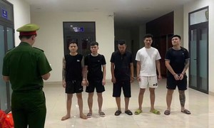 Khởi tố nhóm đối tượng mạo danh Huấn ‘Hoa Hồng’ lừa đảo chiếm đoạt tài sản hàng trăm người