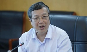 Kỷ luật buộc thôi việc đối với Thứ trưởng Bộ Nông nghiệp và Môi trường Hoàng Trung