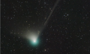 Phát hiện sao chổi xanh tiến về phía Trái đất