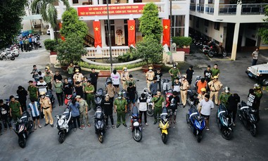 Vụ "yêng hùng xa lộ" so kè tốc độ ở cầu Sài Gòn: Đề nghị truy tố 36 bị can