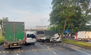 TPHCM: Điều tra vụ tai nạn liên hoàn trên đường Nguyễn Văn Linh khiến 2 người tử vong