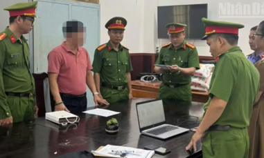 Bắt giam cựu nhân viên ngân hàng lừa đảo chiếm đoạt hơn 73 tỷ đồng