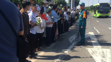 Video: Người dân Thành phố nghiêng mình tri ân, tiễn đưa 731 liệt sĩ về nơi an nghỉ