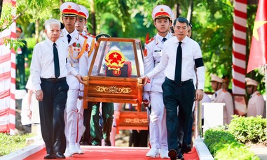 Hình ảnh Lễ an táng hài cốt liệt sỹ tại Nghĩa trang liệt sỹ TPHCM