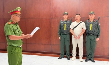 Bắt giam chồng cũ của Hằng Du Mục về tội "xâm phạm quyền sở hữu công nghiệp" sản phẩm táo đỏ
