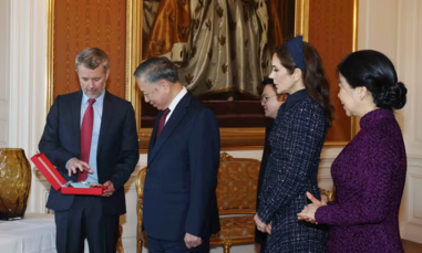 Tổng Bí thư, Chủ tịch nước Tô Lâm nhận Huân chương cao quý nhất của Vương quốc Đan Mạch