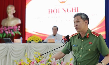 Thiếu tướng Tạ Văn Đẹp tiếp xúc cử tri trước thềm Kỳ họp thứ hai, Quốc hội khóa XVI